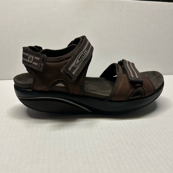 MBT Men\'s Brown Size 42 US 8-8.5‎ Jawabu Sandal Walking Sandals main image 8